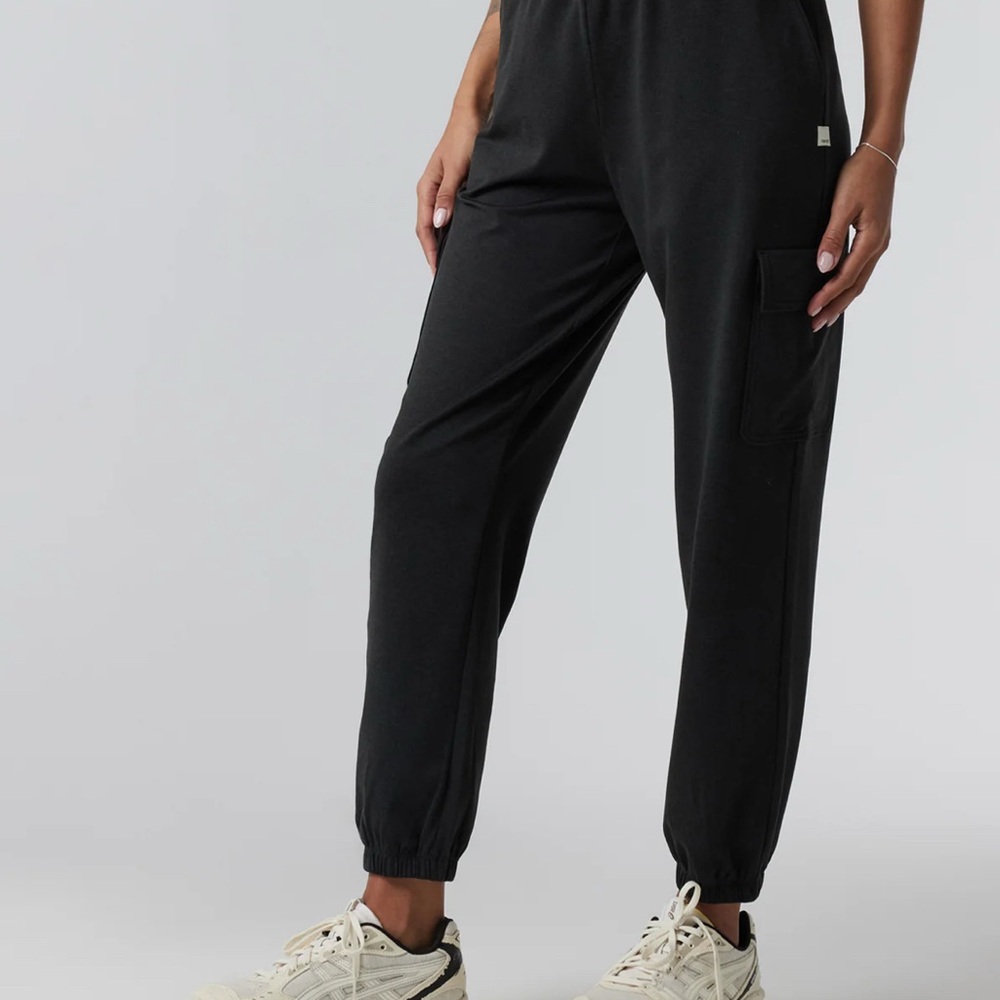 Vuori Boyfriend cargo sweatpants